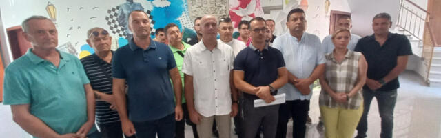Čačanska opozicija promovisala Ivana Ćalovića u novog gradonačelnika Čačka