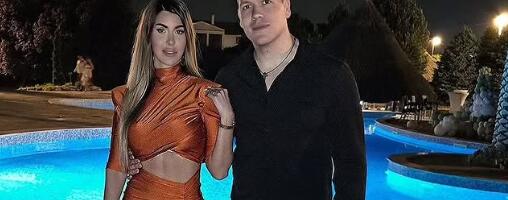 Jelena Radanović opravdala epitet "žena, majka, kraljica"! Prvo se namunjila kao za modnu pistu, a onda pokazala kako sprema slavu