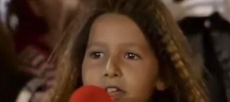 PREPOZNAJETE LI DEVOJČICU SA SLIKE? Isplivao snimak iz Dubrovnika star 30 godina: Danas je pravi skandal majstor i učesnica rijalitija  (FOTO+VIDEO)