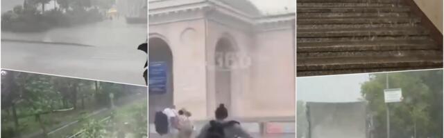 NEVREME BIBLIJSKIH RAZMERA POGODILO RUSIJU: Moskva pod vodom, snažan vetar čupao drveće, grad zasuo ulice Sankt Peterburga - šire se snimci užasa (VIDEO)