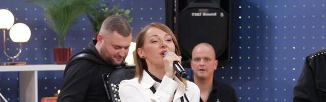 "Nadam se da će biti dobro!" Suprug poznate pevačice morao na operaciju: "Bio je i na dijalizi"