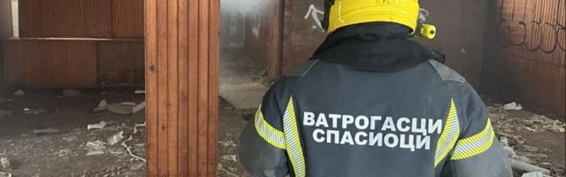 Strašan požar kod Bačke Palanke: Zapalio se magacin pun ogreva, sve buknulo kao šibica