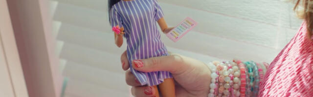 Stigla prva autistična barbika: Njen pogled u stranu ima posebnu simboliku (VIDEO)