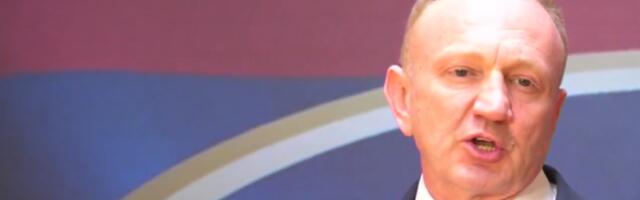 (VIDEO) Žestoka sprdnja - Đilas dobio pesmu: Kaluđer sad listu pravi...