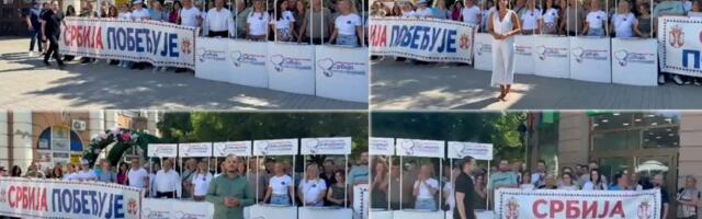 Trg pun građana! Omladina SNS-a poslala poruku podrške predsedniku! (FOTO/VIDEO)