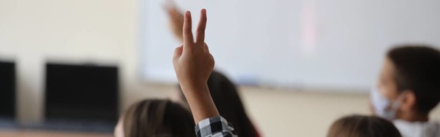 Roditelji traže da nastavnica dobije otkaz jer im se ne sviđa muzika koju sluša: Taj bend propagira satanizam i okultne prakse
