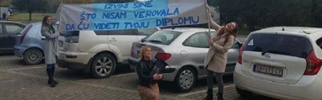 GEST MAJKE KOJI JE ODUŠEVIO SRBIJU Sine, izvini