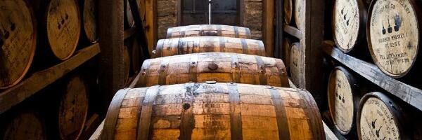 Proizvođač burbona koji je popularan u Srbiji obustavlja proizvodnju tokom naredne godine