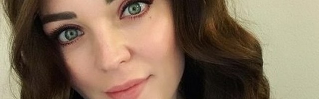 VREĐALI SU JE ZATO ŠTO JE IMALA 114 KILOGRAMA! Kada je smršala, nastao je NOVI PROBLEM! /FOTO/