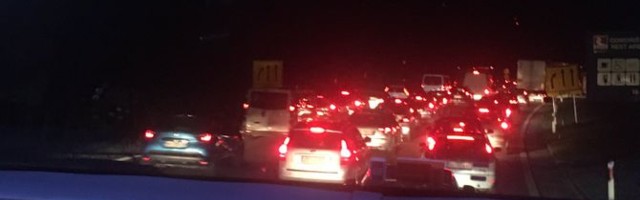 Kolone vozila duge 2 kilometra na prilazima Beogradu: Za ulaz u grad se čeka i do 25 minuta
