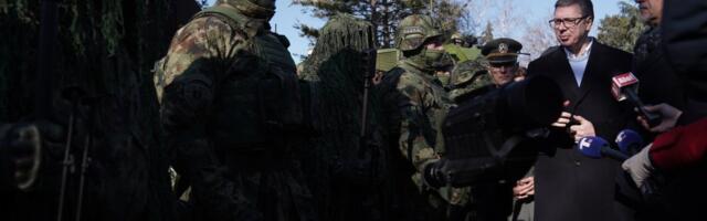 Vučić na prikazu vojne opreme: Ogromna je potražnja za oružjem, više niko ne pita ni za cenu! (VIDEO)