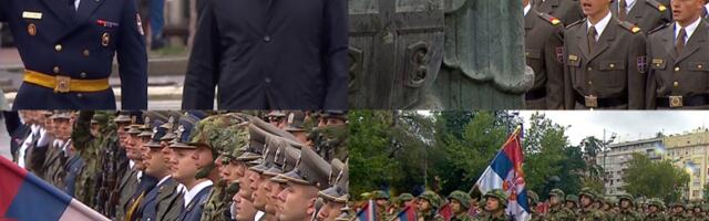 UVODI SE OBAVEZNI VOJNI ROK! Vučić na promociji oficira Vojske Srbije potvrdio važnu vest
