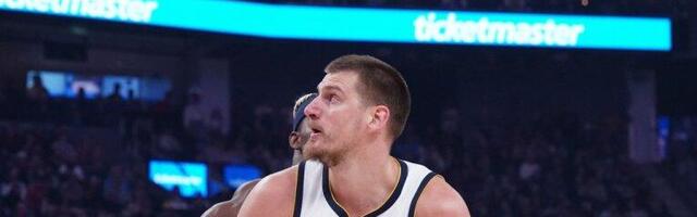 DOMINACIJA: Voriorsi nemaju rešenje za Jokića - Srbin stao za katedru i deli lekcije! (VIDEO)