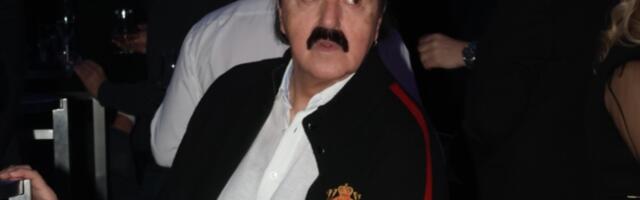 Bacio se u akciju: Haris Džinović izašao u grad, a oko njega more žena