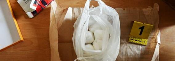 ODUZETI MDMA, MARIHUANA I PEČURKE: Hapšenje u Kragujevcu, lisice stavljene na ruke muškarcu (49)!