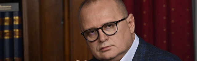 Vesić u subotu obilazi spomenik Stefanu Nemanji sa ruskom delegacijom