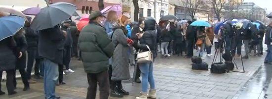 Protest u Šapcu: Živimo u vremenu poternica