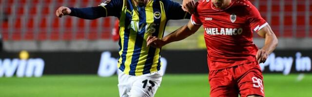 Fener koristi kikseve Konje, Bašakšehira i Adane Demira