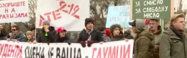 Tika Stanić, Andrija Milošević i Ivan Jevtović na velikom protestu u Kragujevcu (FOTO)