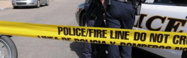 PAO MU MRAK NA OČI USRED NASELJA: Muškarac iznenada zapucao na policiju, RANJENA TROJICA!