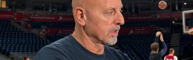 OBRADOVIĆ ZASUKAO RUKAVE: Moćne prve reči po povratku među crveno-bele