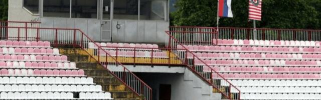 Tenzije u Čačku: Navijači Borca skinuli dresove igračima, pa ih „posetili“ u svlačionici