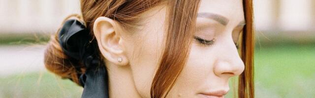 Napravite “neurednu” punđu za svega nekoliko minuta (VIDEO)