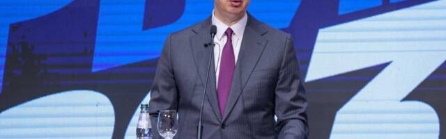"LJUDI, BUDITE MIRNI, MI IMAMO REZERVE" Vučić: Neće biti nestašice nafte i naftnih derivata
