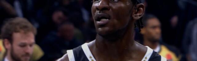 Šok: Bonga promašio ceo koš sa linije za slobodna bacanja!