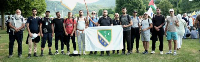 Sandžaklije na čelu sa Zukorlićem stigle u Potočare nakon trodnevnog Marša mira