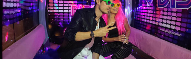 Kabina Gold gondole u stilu disko ere