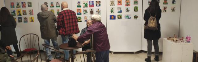 Umetnici Dušan Antić i Ljubomir Aleksić svojim radovima poručili na izložbi da invalidi nisu “nevidljivi”
