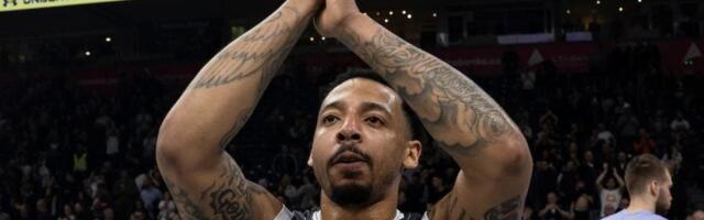 Zagonetna objava Karlika Džonsa: „Momci su dobro plaćeni, zar ne?“