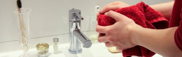 Šećer u kuhinji svi imamo, ali malo ko zna ovaj trik: Pranje ruku koje čisti kožu i  privlači novac