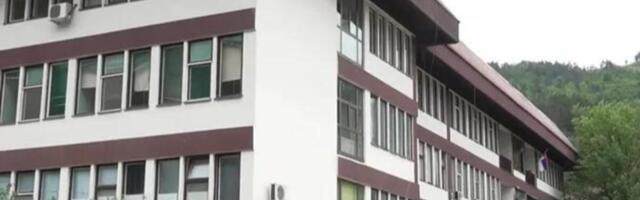 UŽAS U BOLNICI U PRIJEDORU! Dečak (8) PREMINUO, uzrok smrti se JOŠ NE ZNA, hospitalizovan na Đurđevdan!