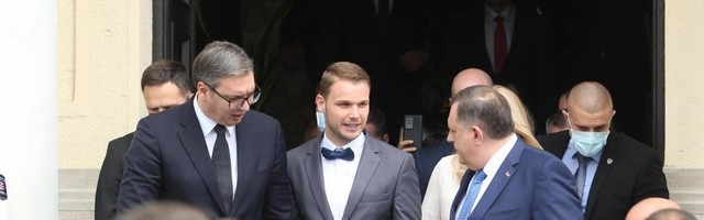 Vučić ispalio Dodika zbog gradonačelnika Banjaluke i sva trojica su postali najjači mim
