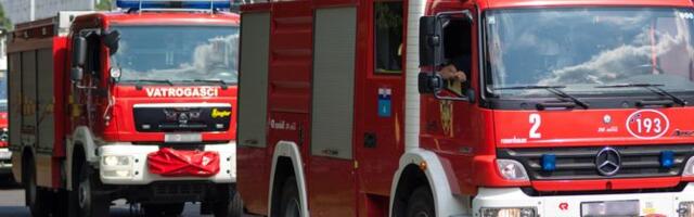 Zapalio se autobus pun putinka kod Rače: Vatra zahvatila motor, vozilo skoro celo izgorelo