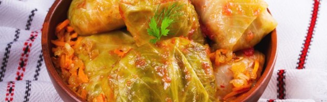 Osnovni recept za omiljeno jelo: Najukusnija SLAVSKA SARMA (RECEPT)