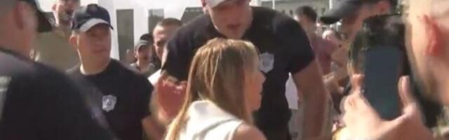 NPS: Policija da počne da štiti građane umesto nacističkih simbola i nasilnika