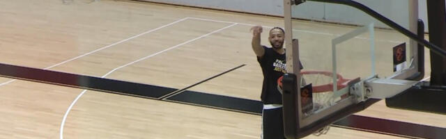 Повратак Карлика Џонса