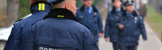 MUP objavio Viber stikere - građani pitaju gde je stiker policajca koji baca ženu preko bankine