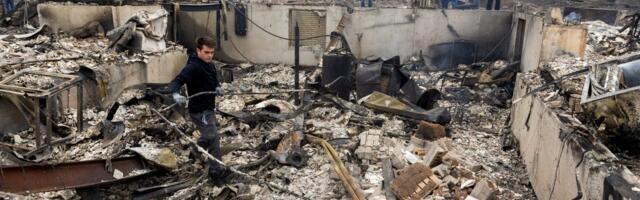 Istražuje se uzrok velikog šumskog požara u okolini Denvera