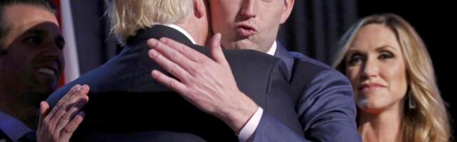 DOK JE TATA U BELOJ KUĆI, ON GOMILA MILIONE:  Trampov sin zarađuje ČITAVO BOGATSTVO, od cifre će vam se zavrteti u glavi!