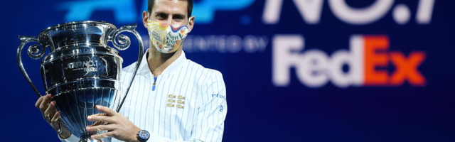 “Stojim sam, ali pehar pripada mojoj familiji, timu i svima koji veruju u mene”