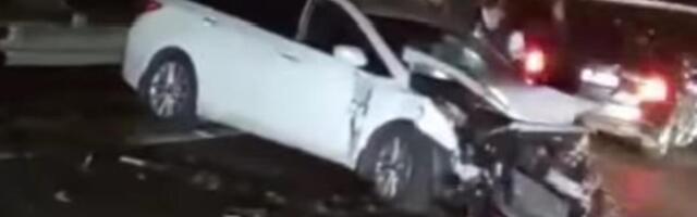 Teška saobraćajna nesreća kod Vrčina: Džip potpuno smrskan, delovi rasuti po celom putu! (VIDEO)