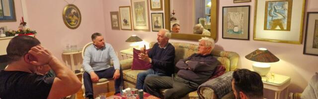 Novogodišnje slavlje kod čuvenog voditelja RTS-a: Vojkan spojio tri kontinenta