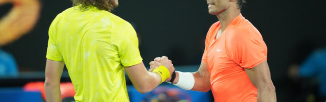 KAKAV PREOKRET: Cicipas pobedio Nadala za polufinale Australijan opena