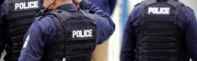 U registracionom centru u Zvečanu pronađene dve eksplozivne naprave!