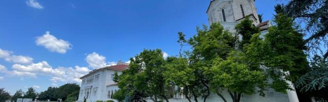 Tajna vrata, beli kamen i prvi privatni bioskop: Šta sve krije Dvorski kompleks na Dedinju?