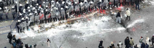 &quot;OPROSTI IM BOŽE, NE ZNAJU ŠTA ČINE!&quot; Gde nestade pijetet prema poginulim građanima u Novom Sadu?